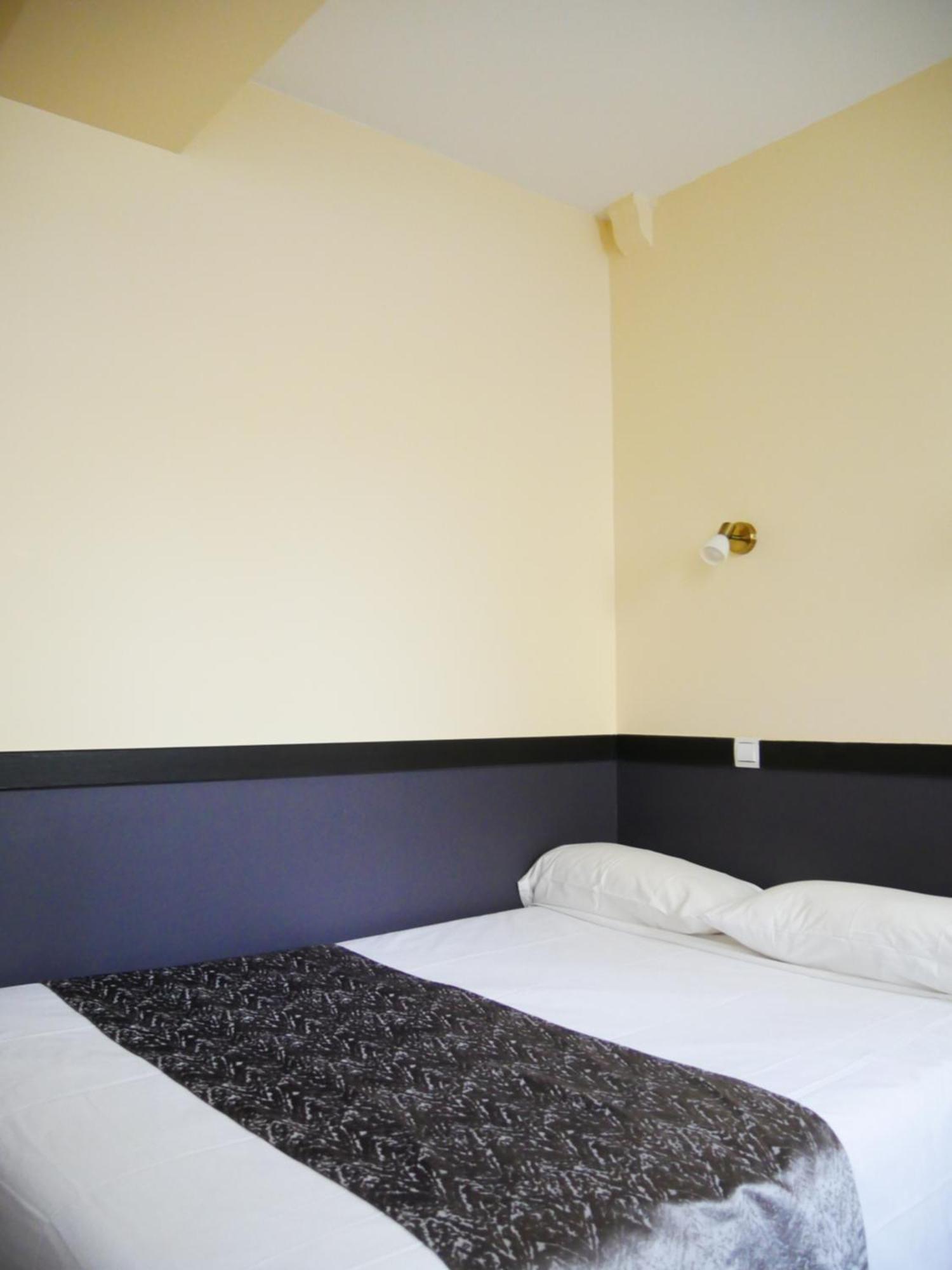 Hotel Des Bains A 10 Min De Paris Maisons-Alfort Zewnętrze zdjęcie