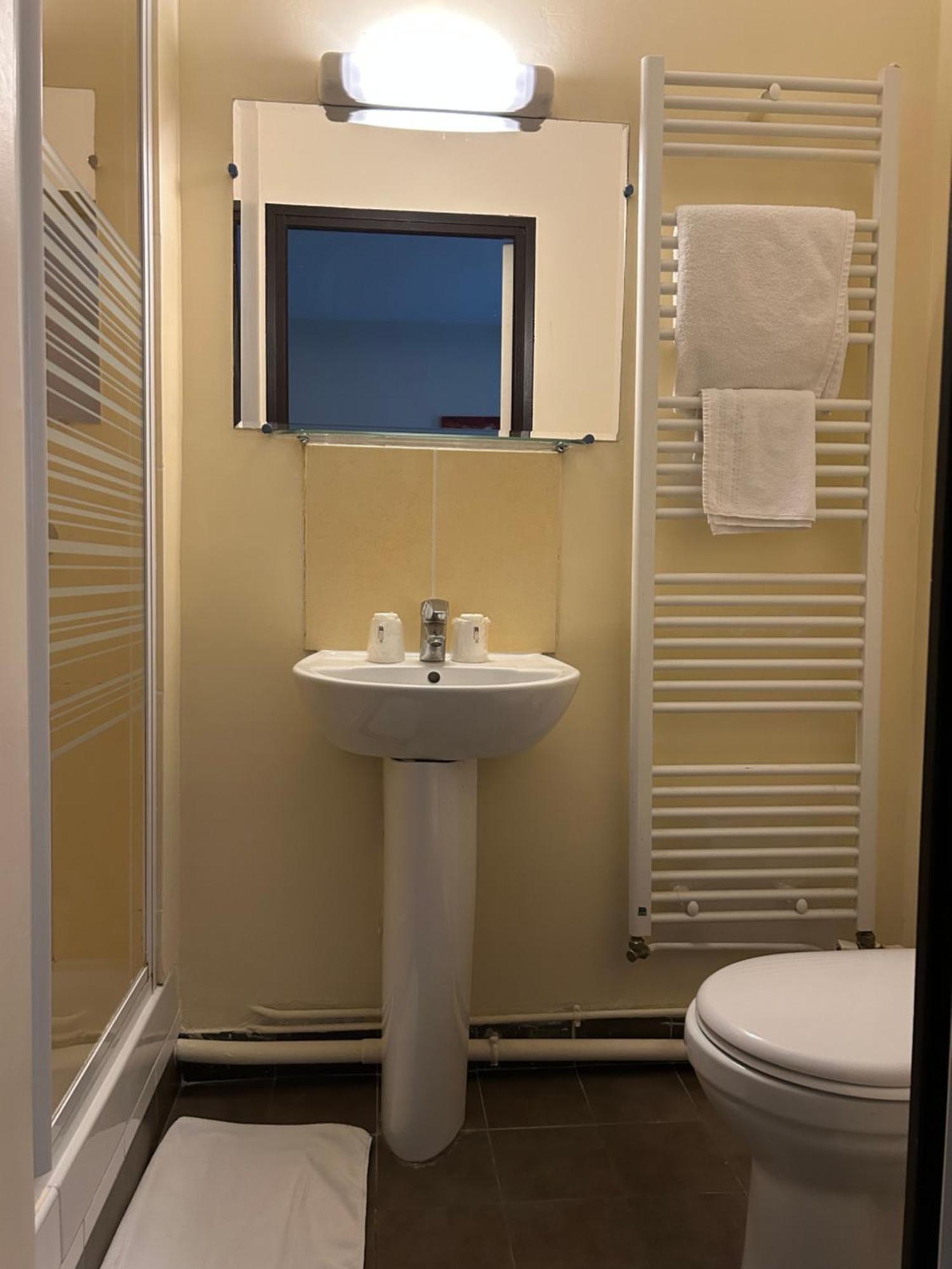 Hotel Des Bains A 10 Min De Paris Maisons-Alfort Zewnętrze zdjęcie
